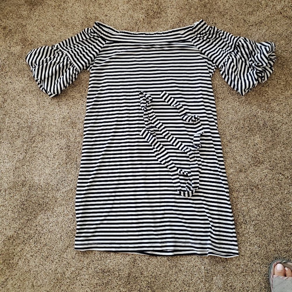 Donna Morgan Off Shoulder Stripe Dress with belt. Sz 8 New